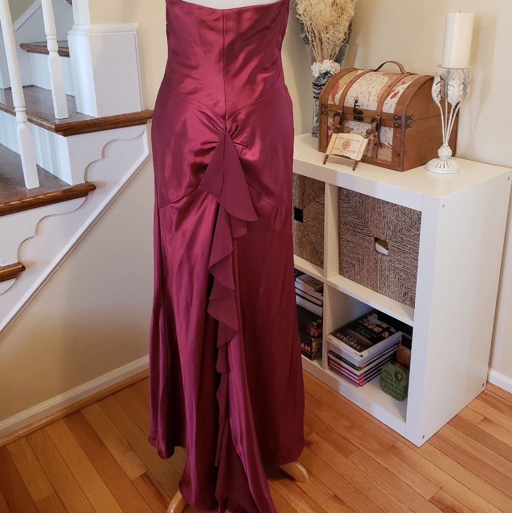 Gown - Picture 4 of 4